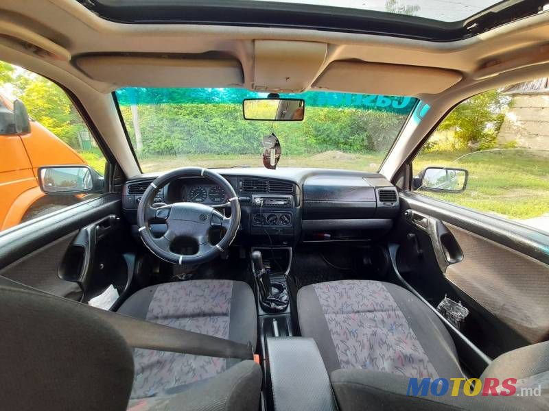 1995' Volkswagen Golf photo #6
