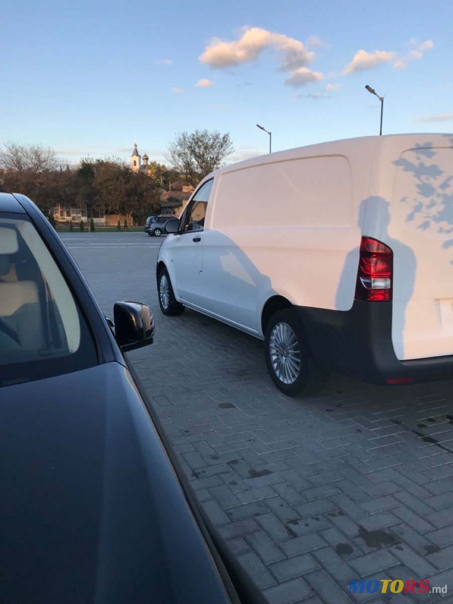 2017' Mercedes-Benz Vito photo #2
