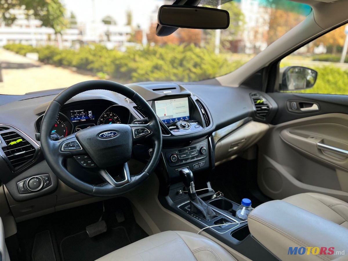 2016' Ford Kuga photo #5