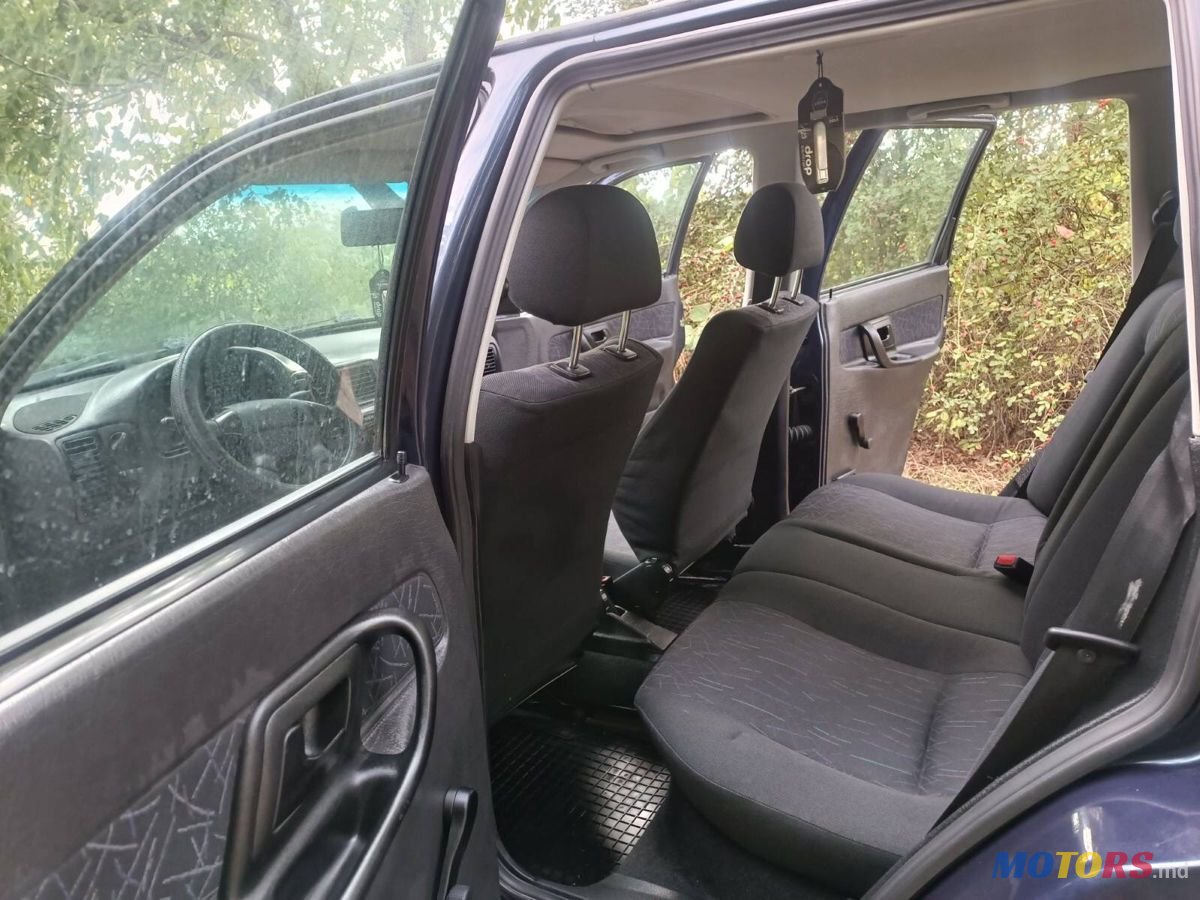 1998' Volkswagen Polo photo #3