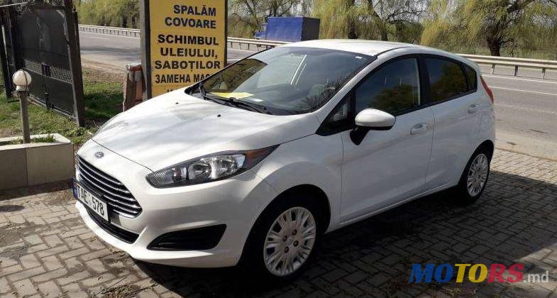 2015' Ford Fiesta photo #2