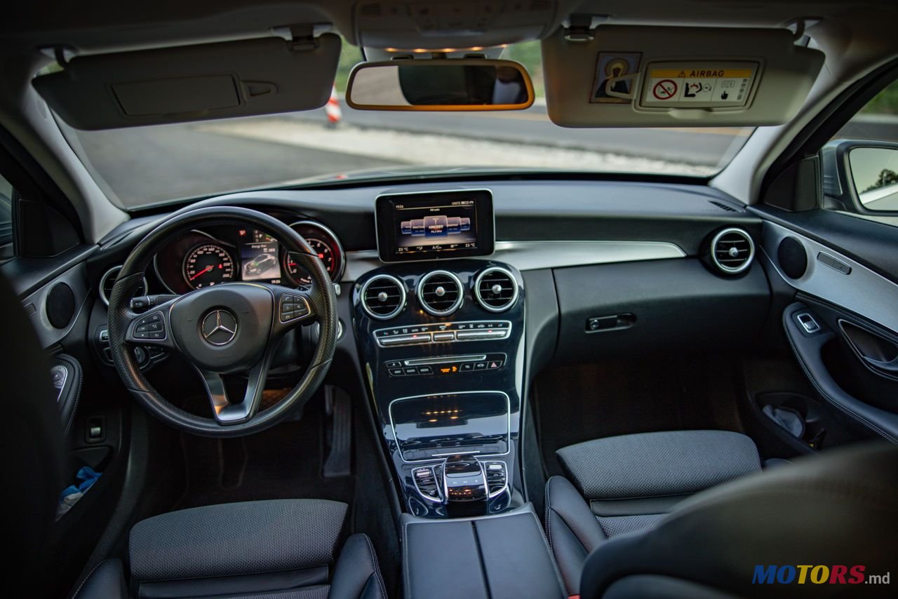 2015' Mercedes-Benz C-Class photo #2