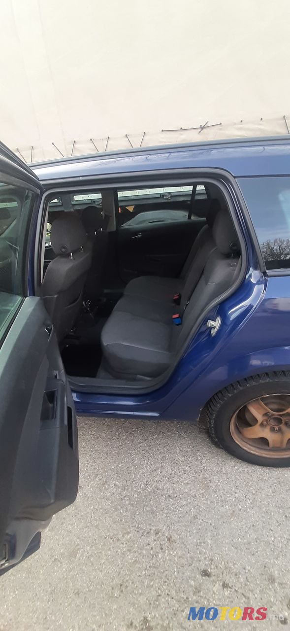 2010' Opel Astra photo #6