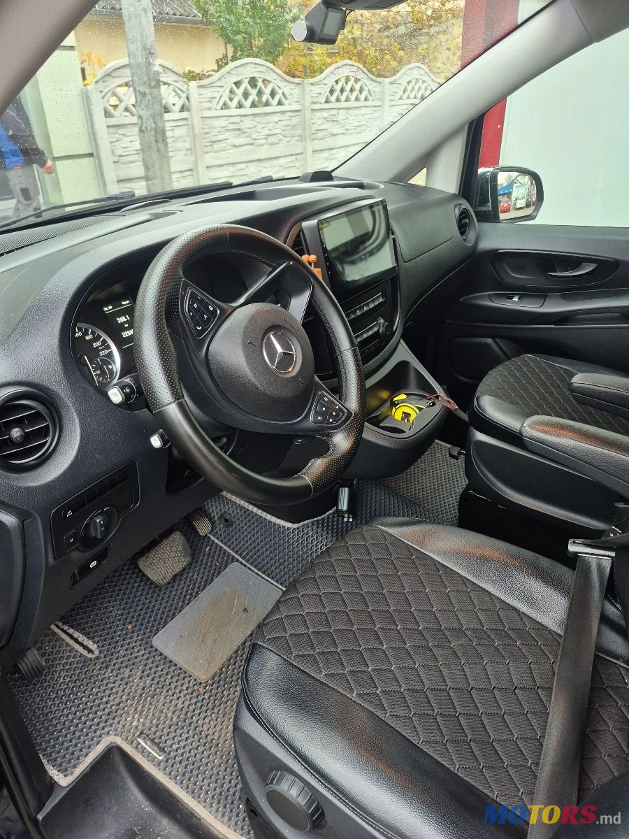 2015' Mercedes-Benz Vito photo #5