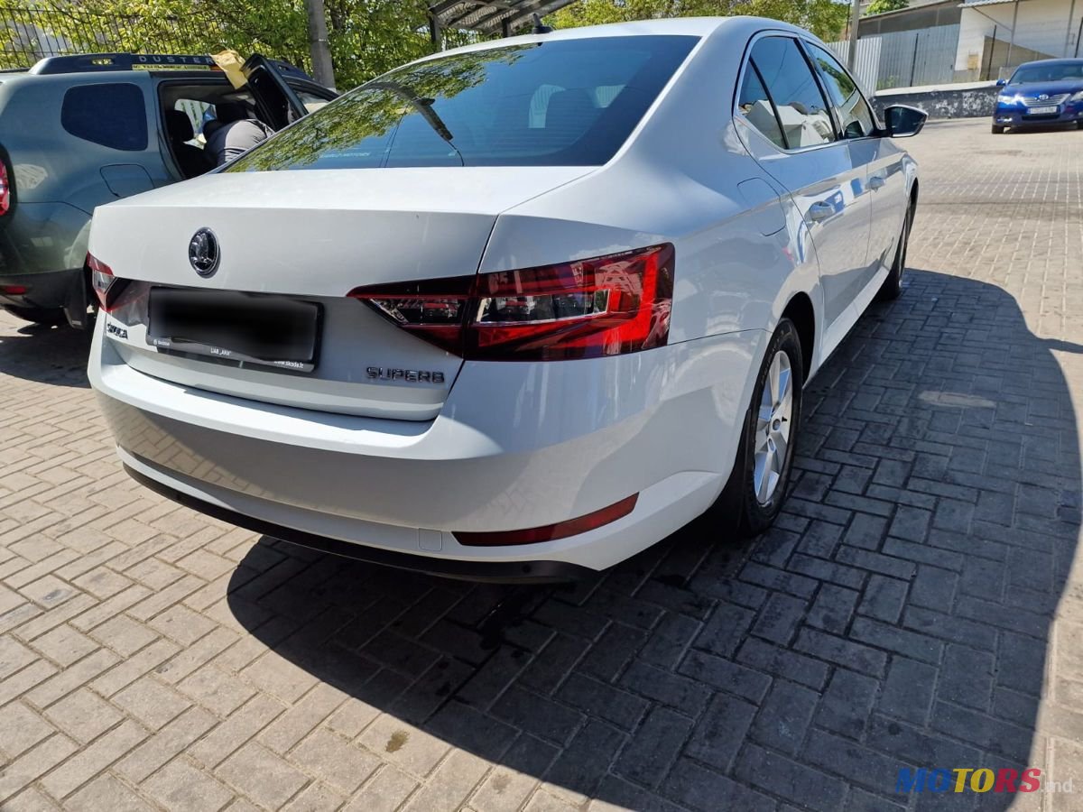 2017' Skoda Superb photo #4