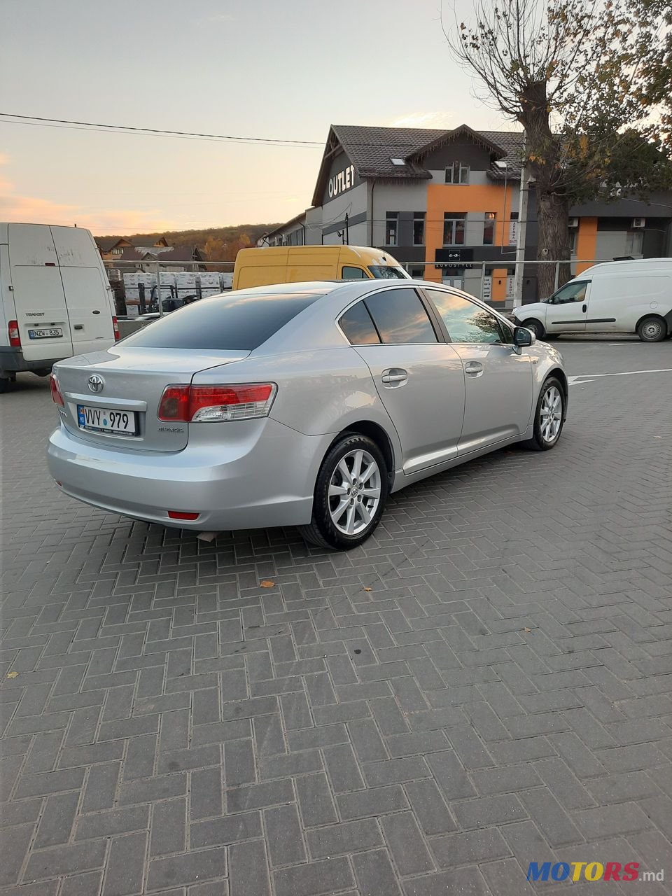 2010' Toyota Avensis photo #4