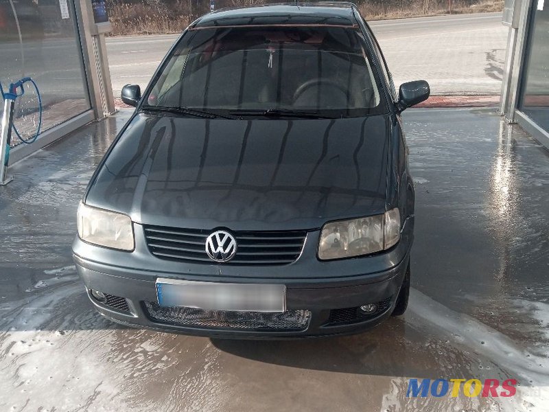 2000' Volkswagen Polo photo #2