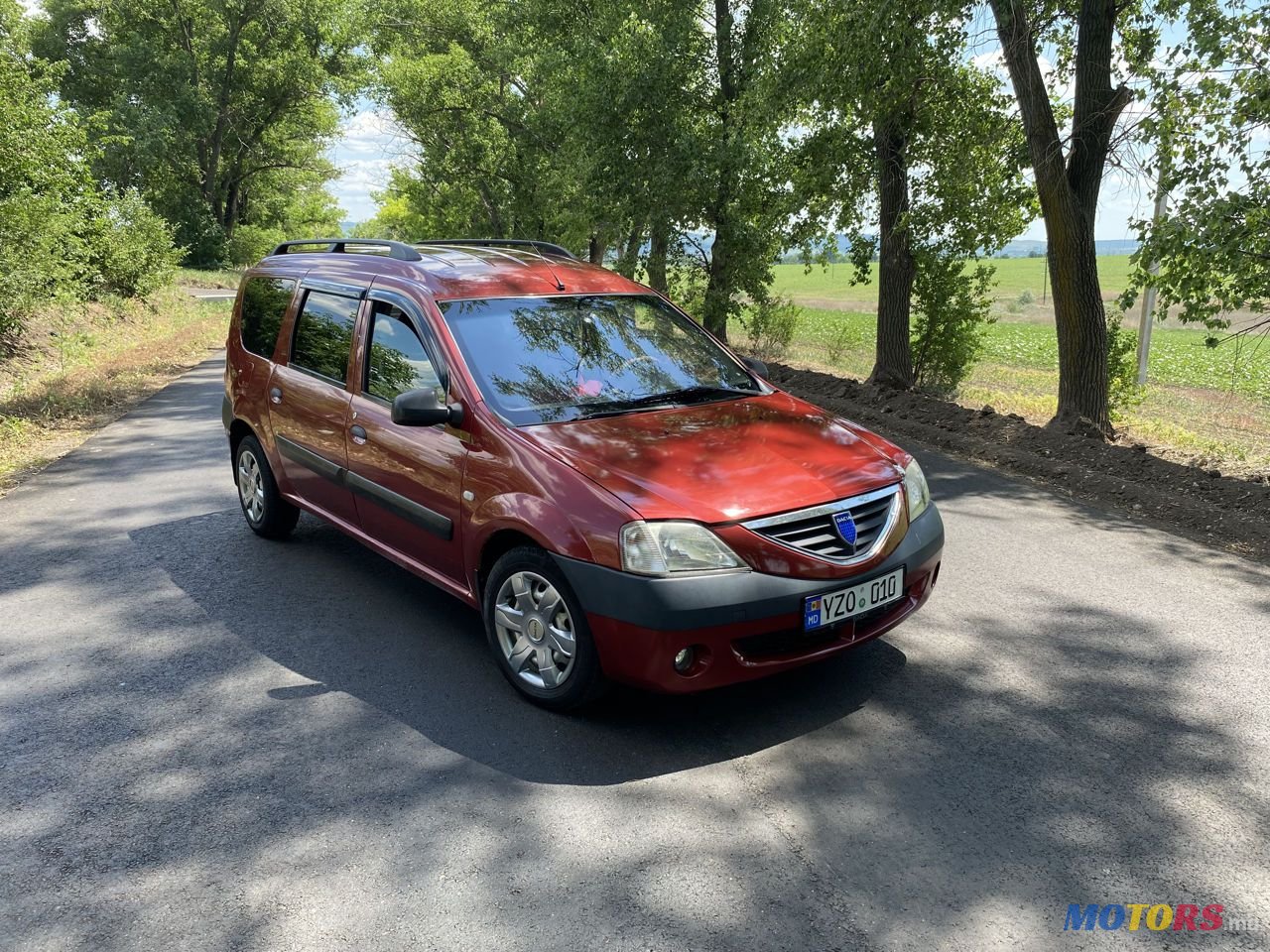 2006' Dacia Logan Mcv photo #1