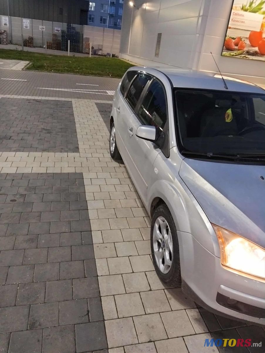 2007' Ford Focus photo #2