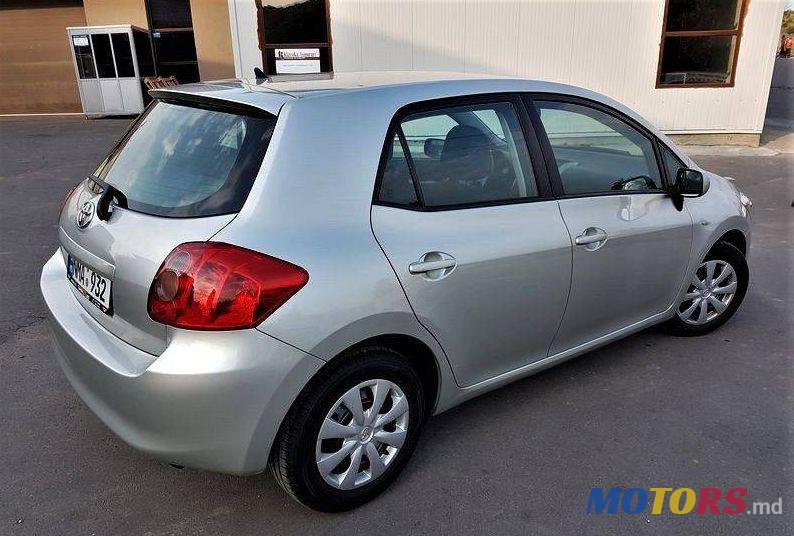 2009' Toyota Auris photo #4