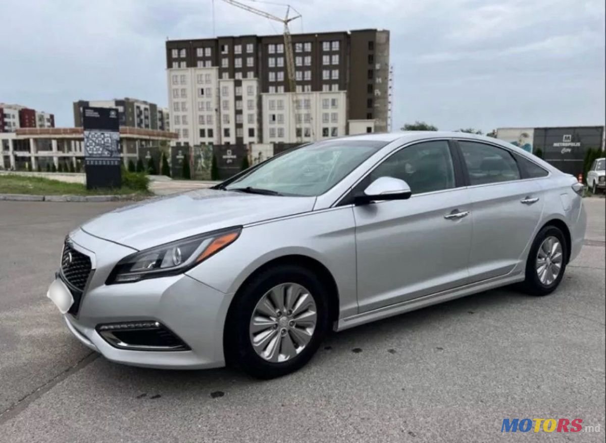 2015' Hyundai Sonata photo #3