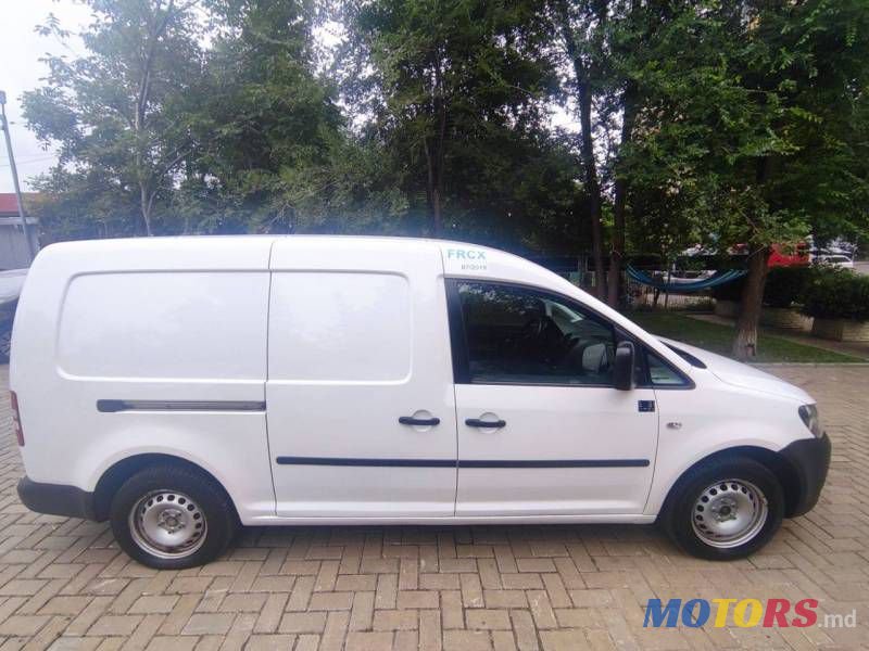 2013' Volkswagen Caddy photo #3