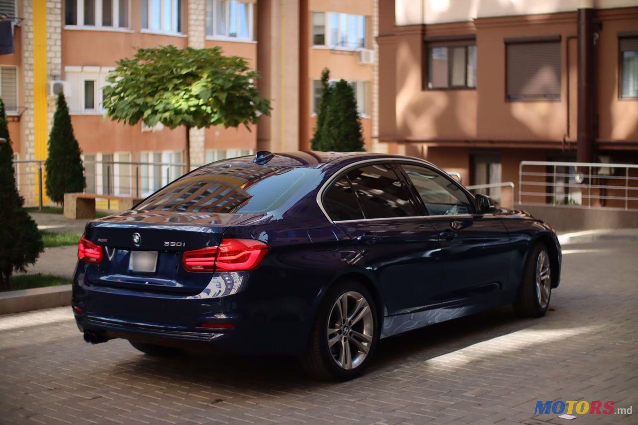 2017' BMW 3 Series photo #4