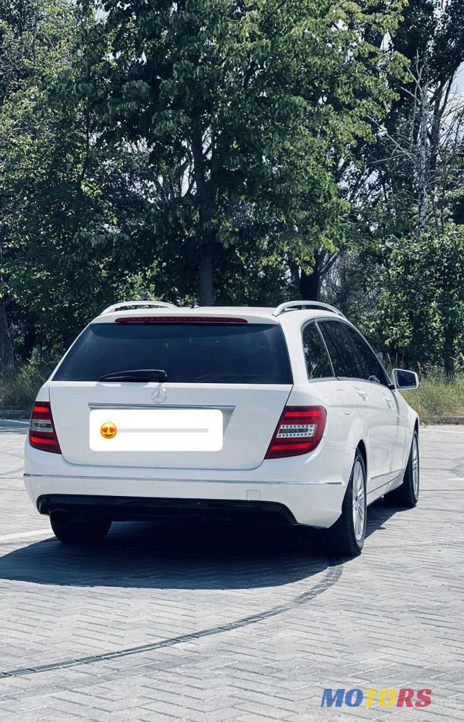 2012' Mercedes-Benz C-Class photo #2