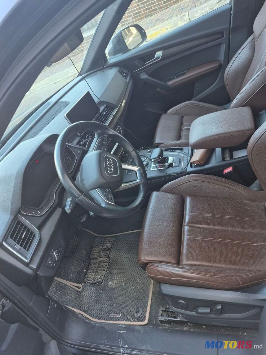 2019' Audi Q5 photo #2