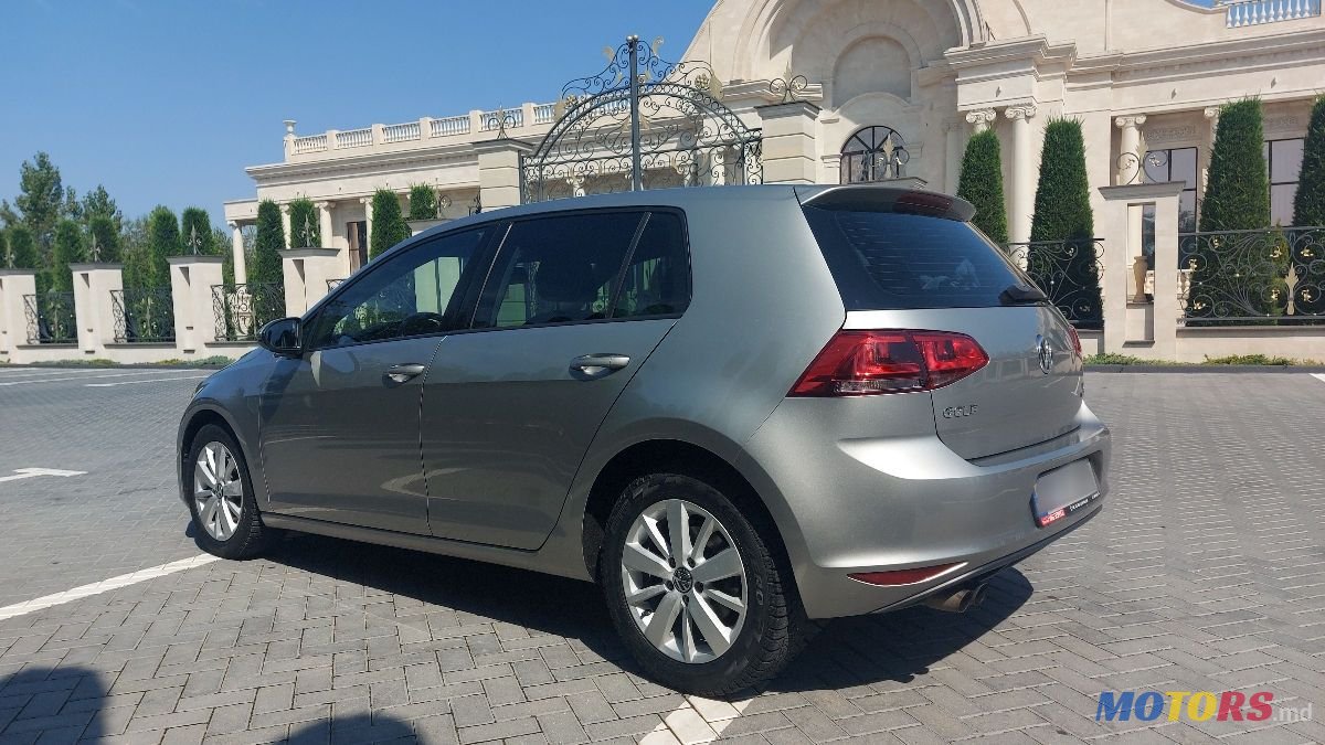 2013' Volkswagen Golf photo #3