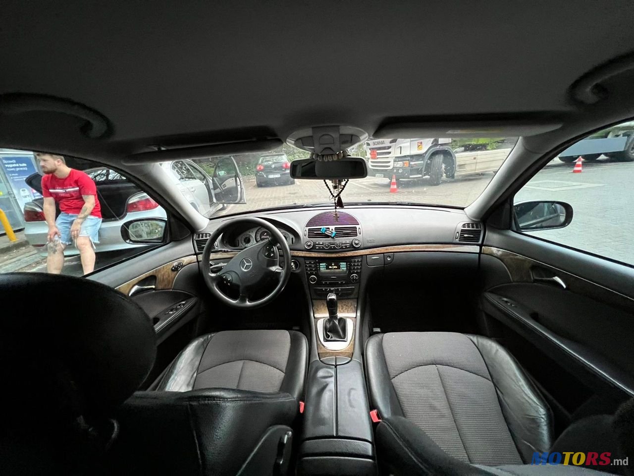 2002' Mercedes-Benz E-Class photo #5