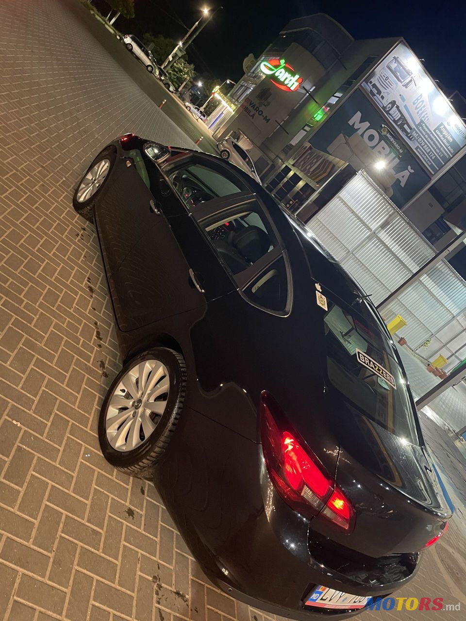 2013' Opel Astra photo #3