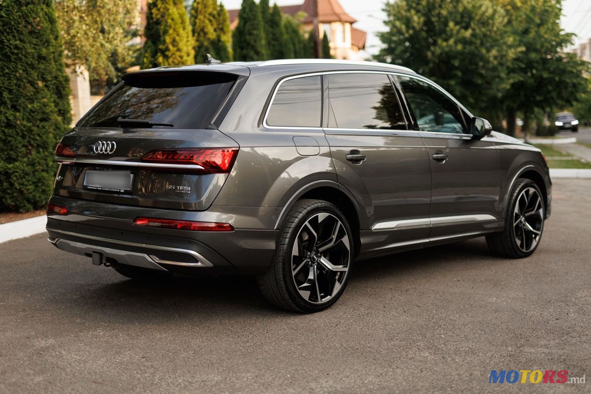 2020' Audi Q7 photo #2