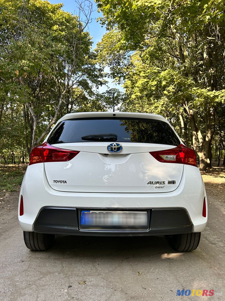 2014' Toyota Auris photo #4