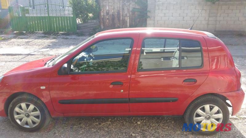 2007' Renault Clio photo #2