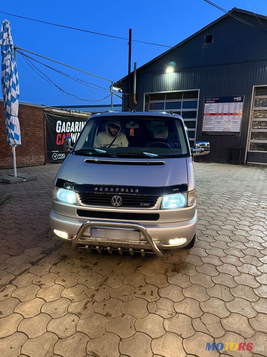 2003' Volkswagen Transporter photo #2