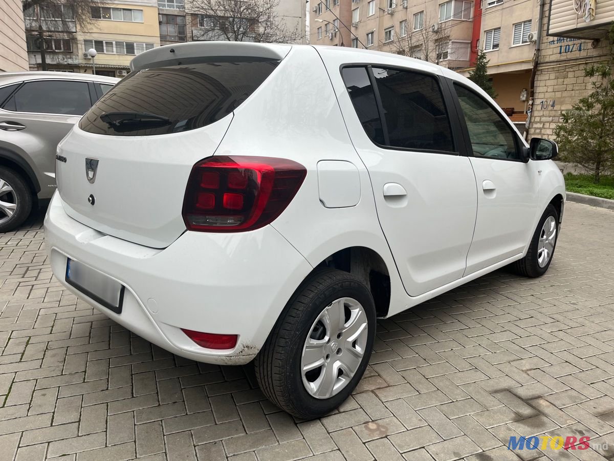 2017' Dacia Sandero photo #4