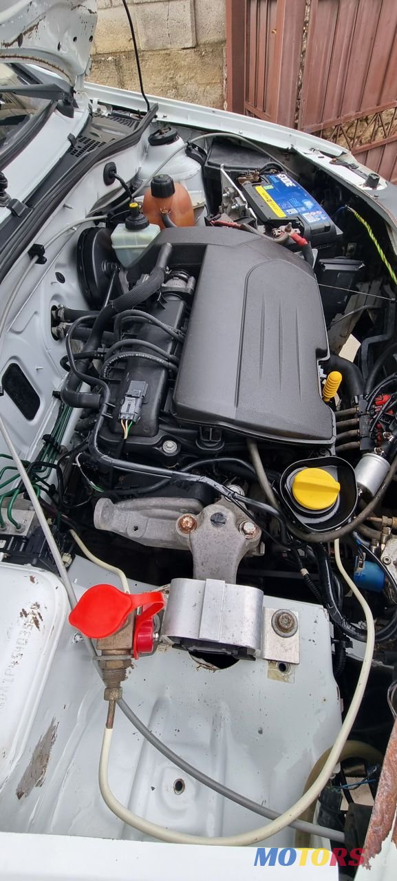 2011' Dacia Logan photo #4