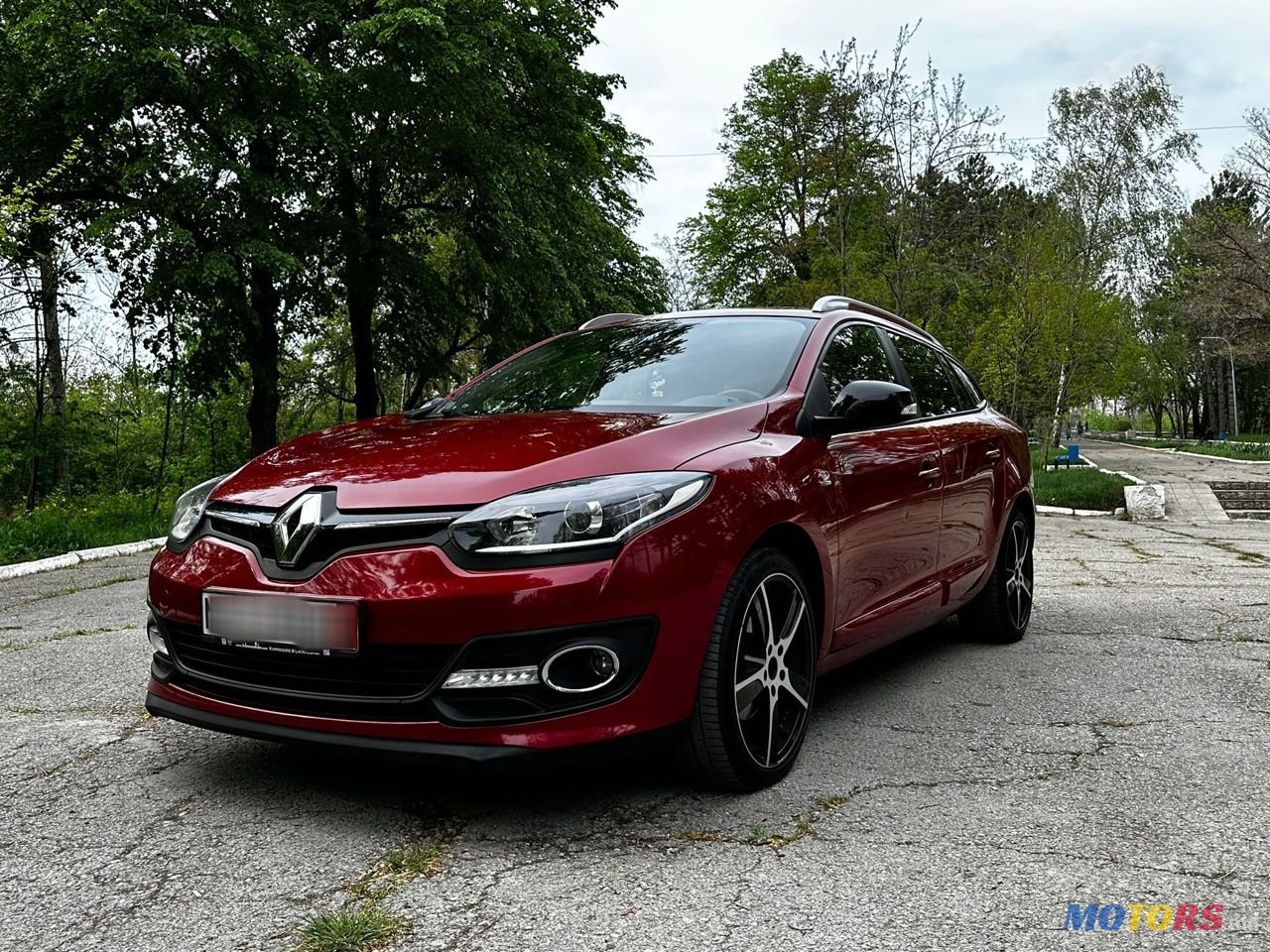 2015' Renault Megane photo #1