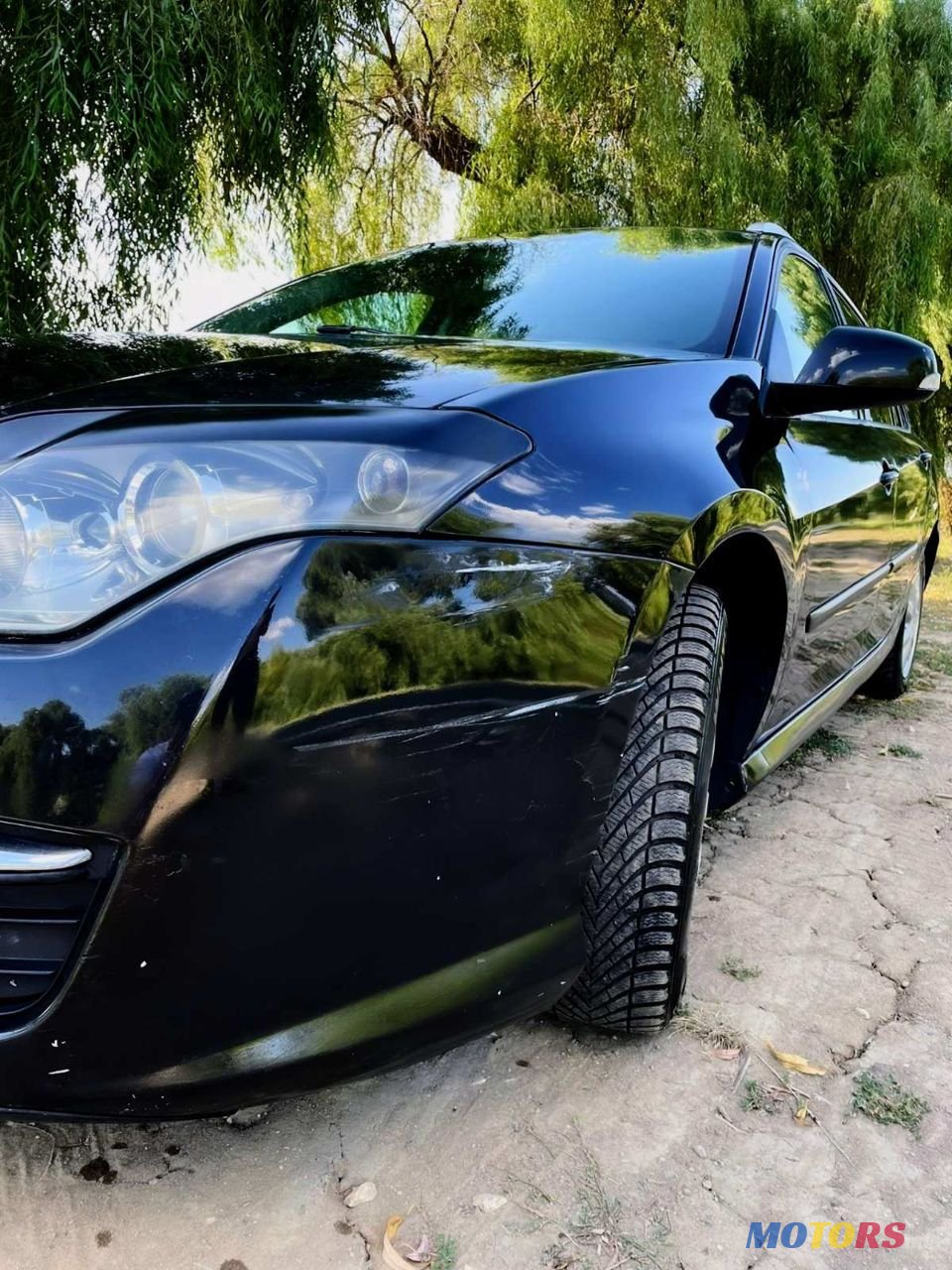 2008' Renault Laguna photo #6