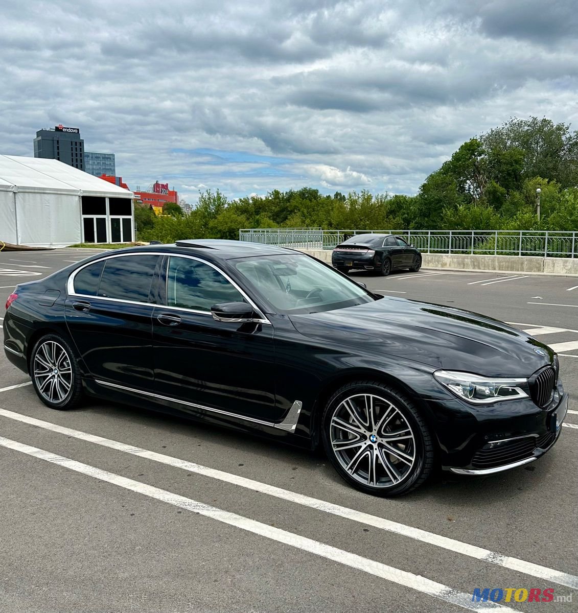 2016' BMW 7 Series photo #1