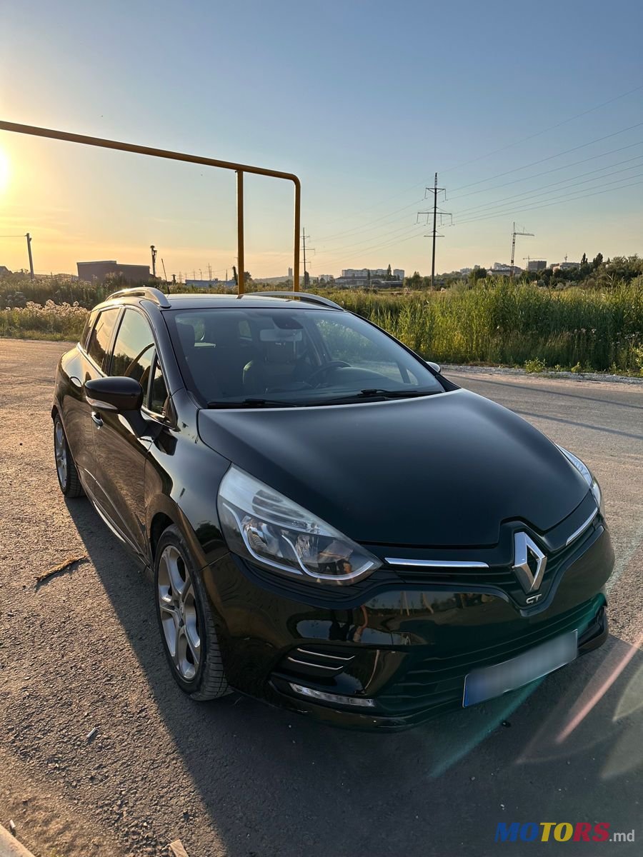 2013' Renault Clio photo #2