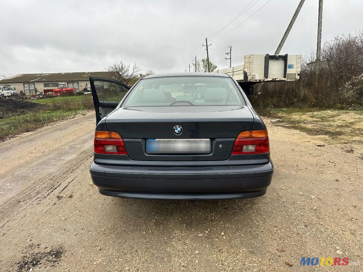 2001' BMW 5 Series photo #1