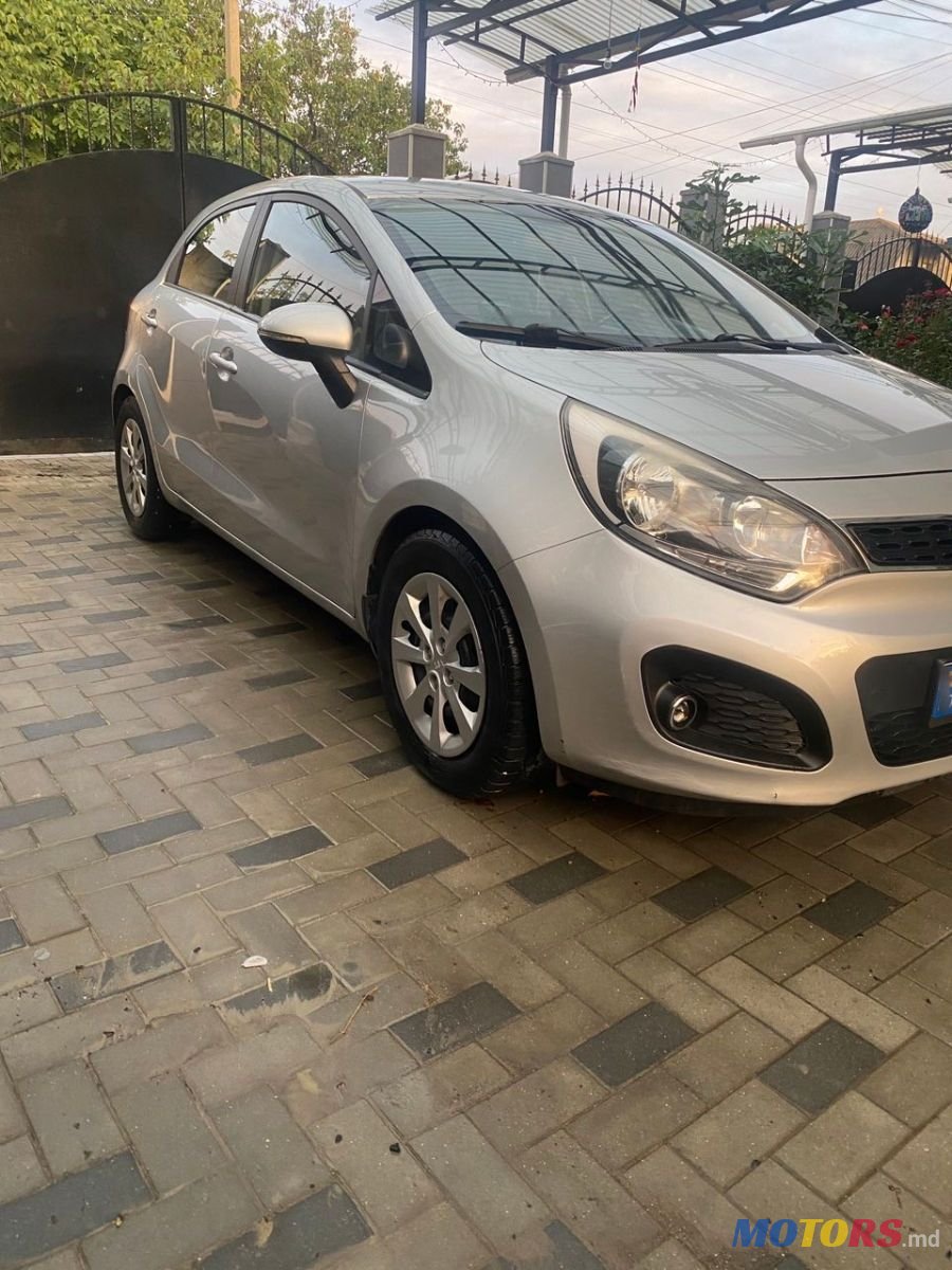 2014' Kia Rio photo #2