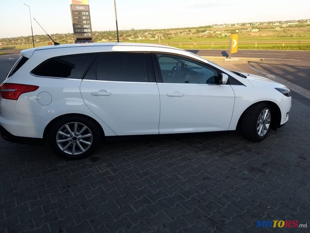 2015' Ford Focus photo #4