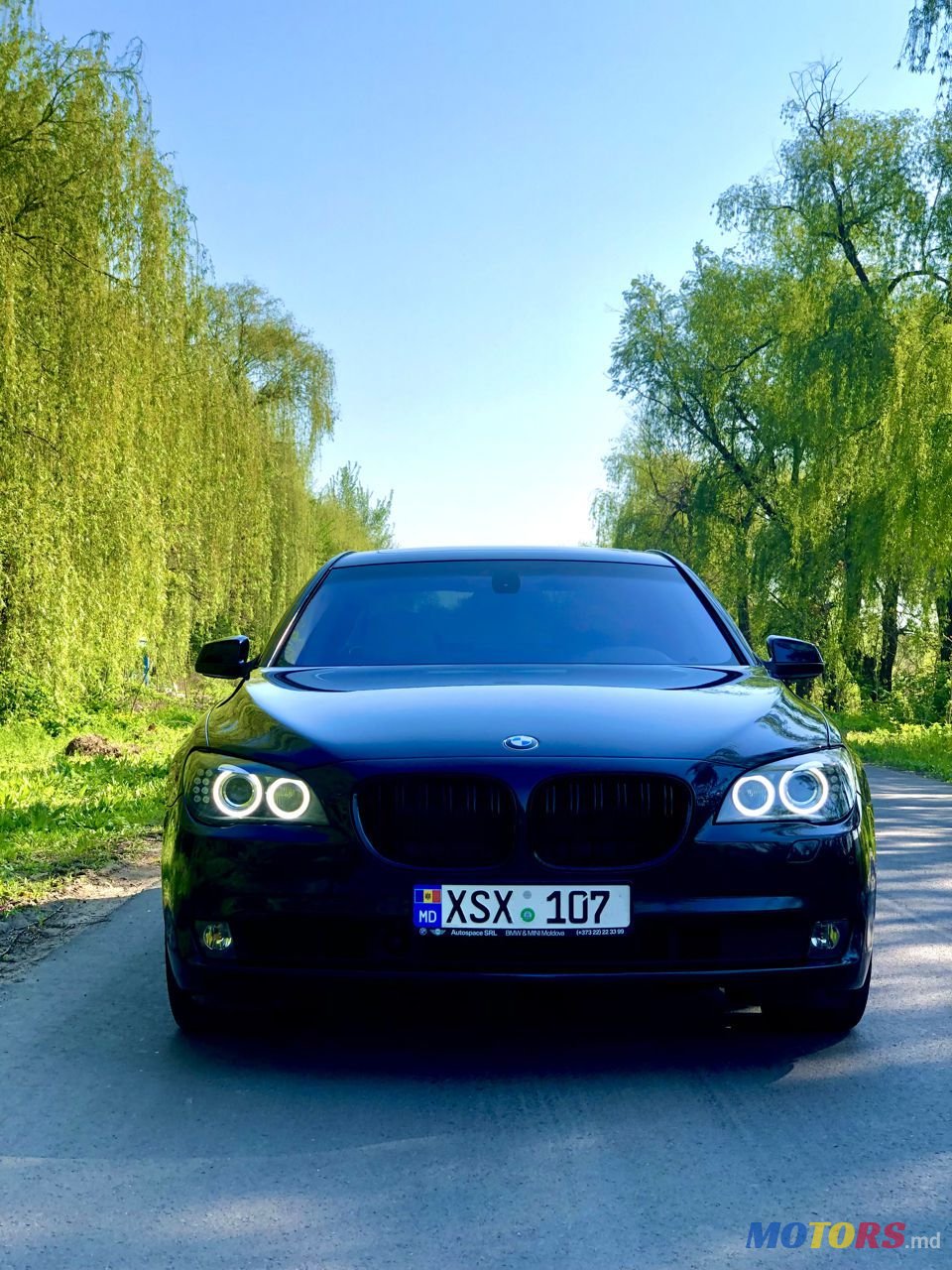 2010' BMW 7 Series photo #2