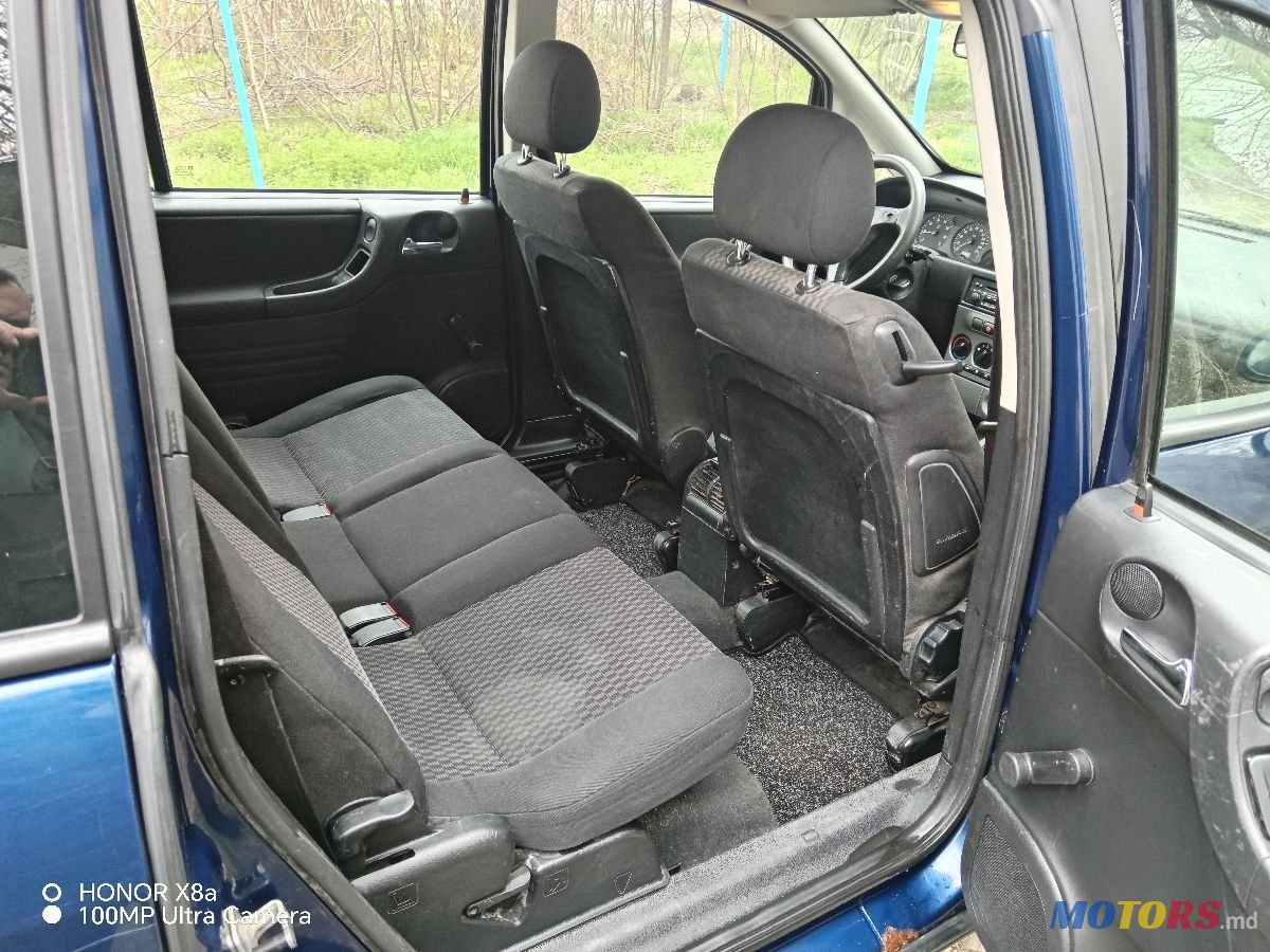 2004' Opel Zafira photo #6