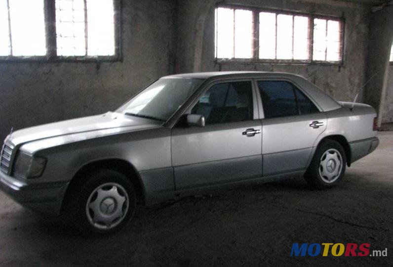 1993' Mercedes-Benz E photo #1