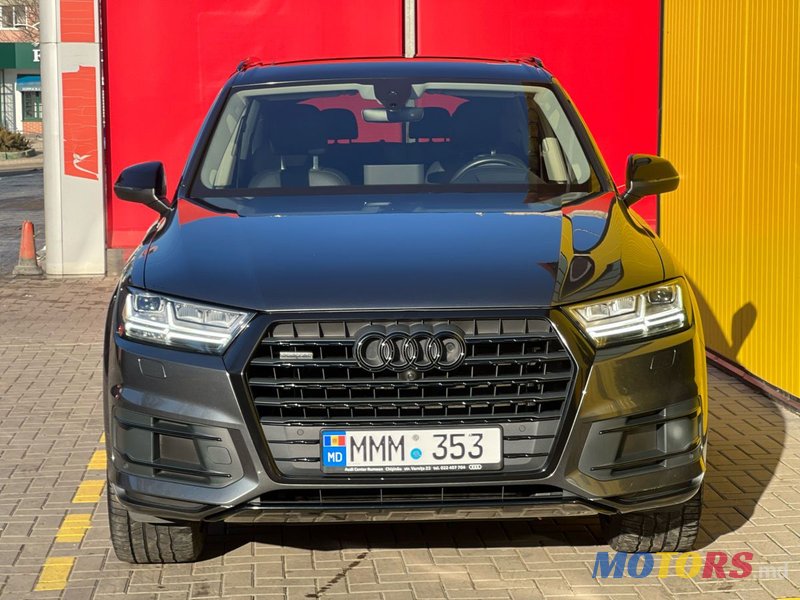 2018' Audi Q7 photo #5