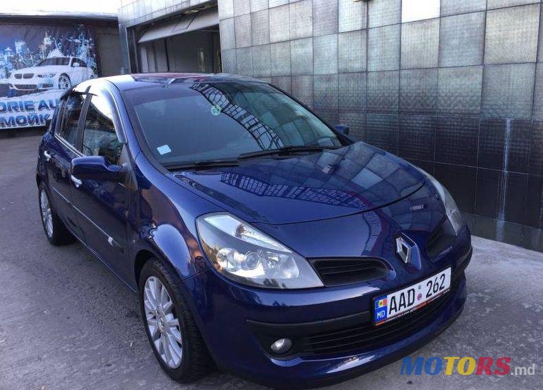 2005' Renault Clio photo #1