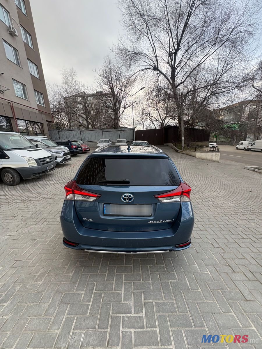 2015' Toyota Auris photo #4