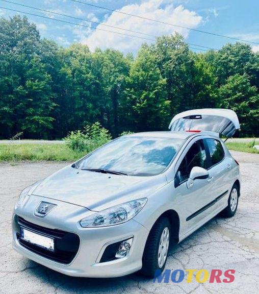 2013' Peugeot 308 photo #1