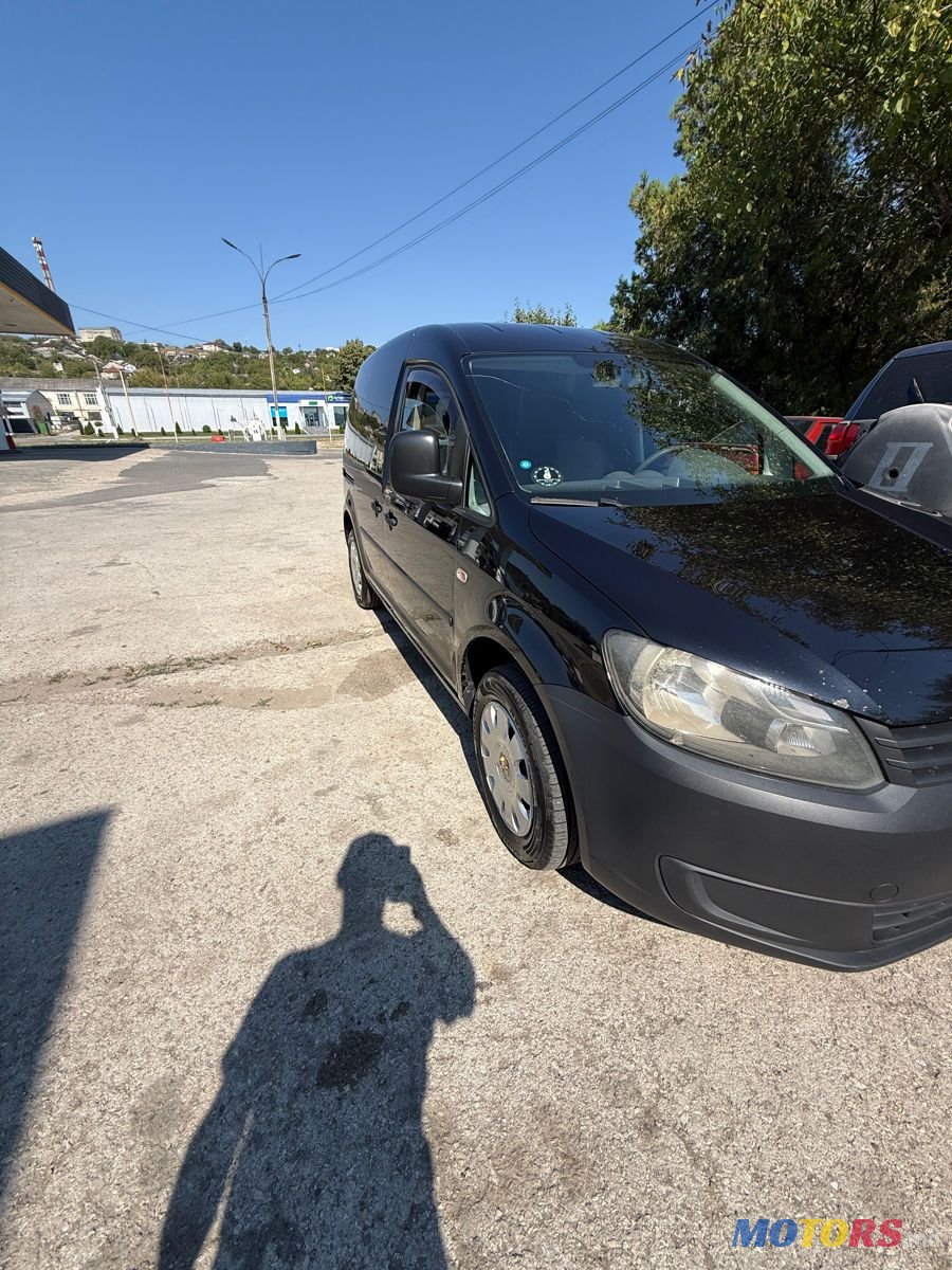 2011' Volkswagen Caddy photo #4