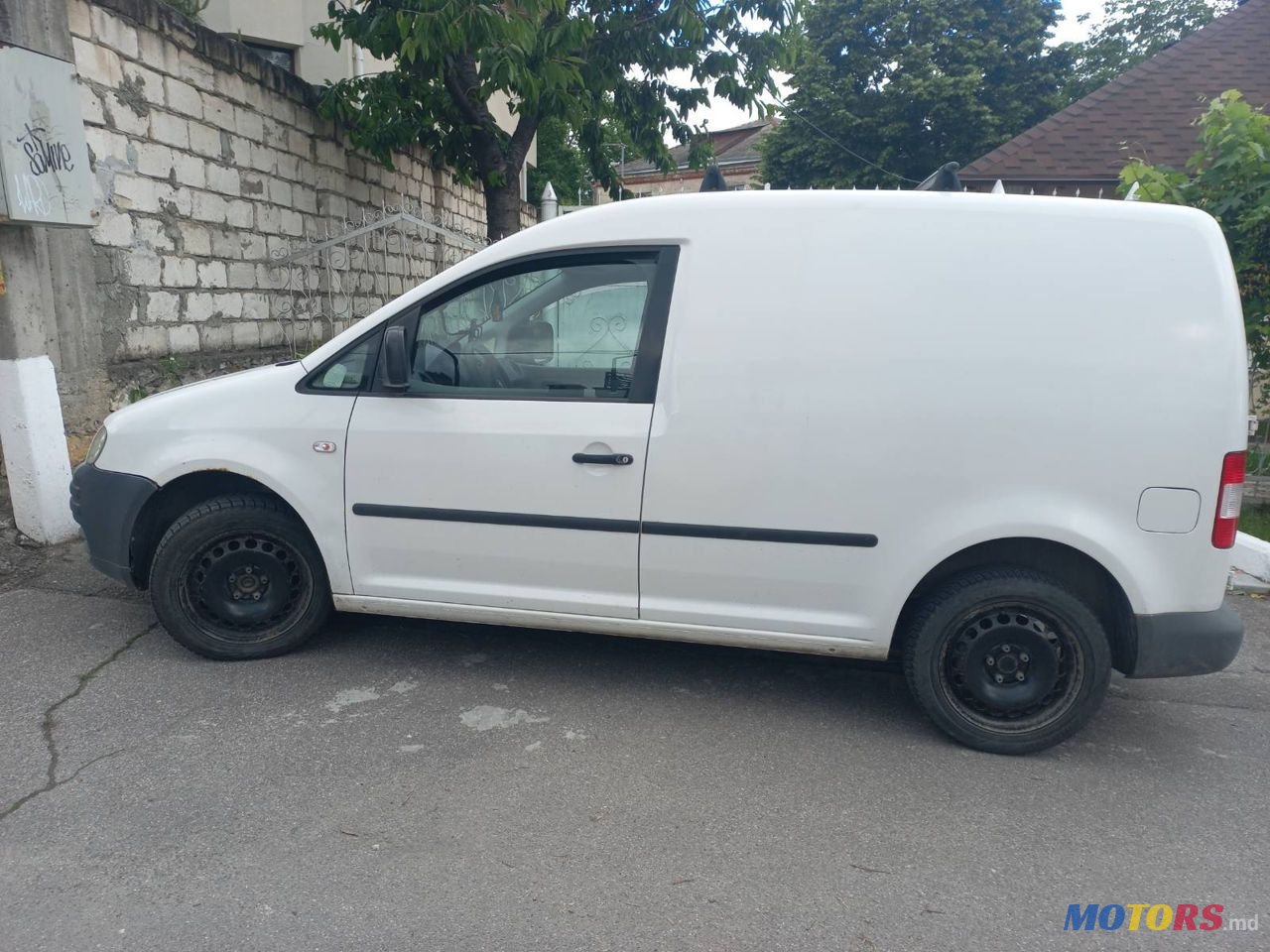 2009' Volkswagen Caddy photo #4