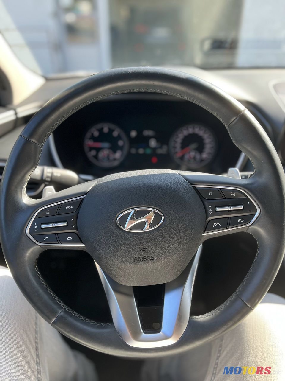 2020' Hyundai Santa Fe photo #3