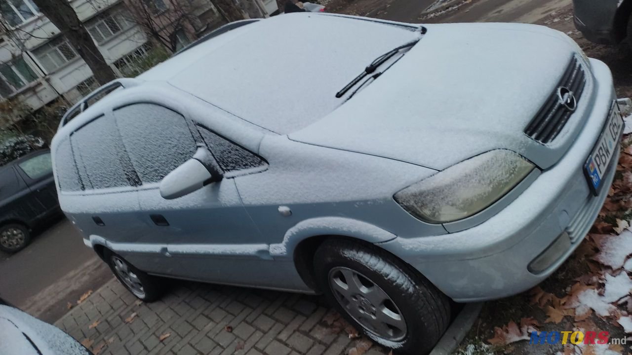 2001' Opel Zafira photo #1