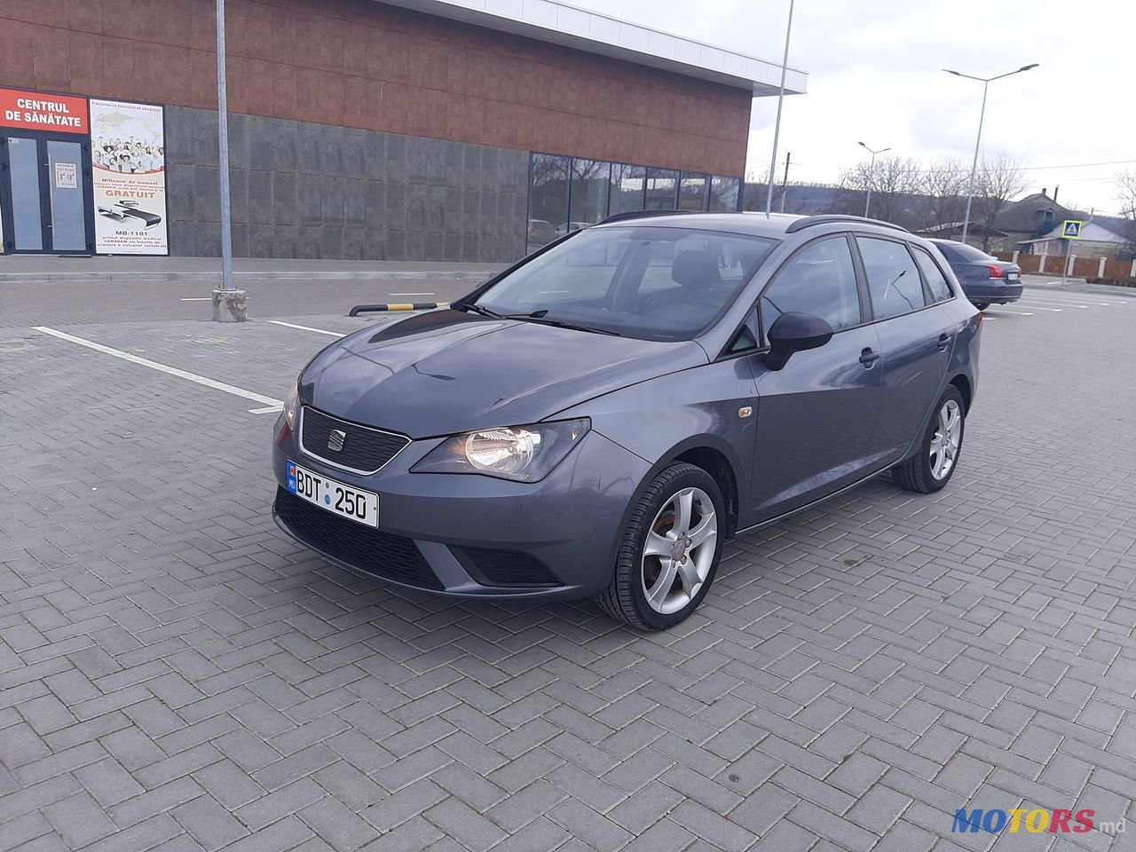 2013' SEAT Ibiza photo #1