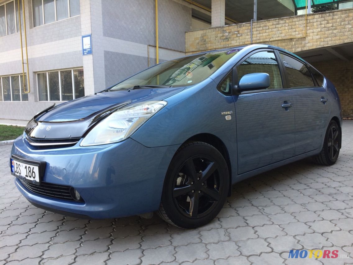 2006' Toyota Prius photo #3