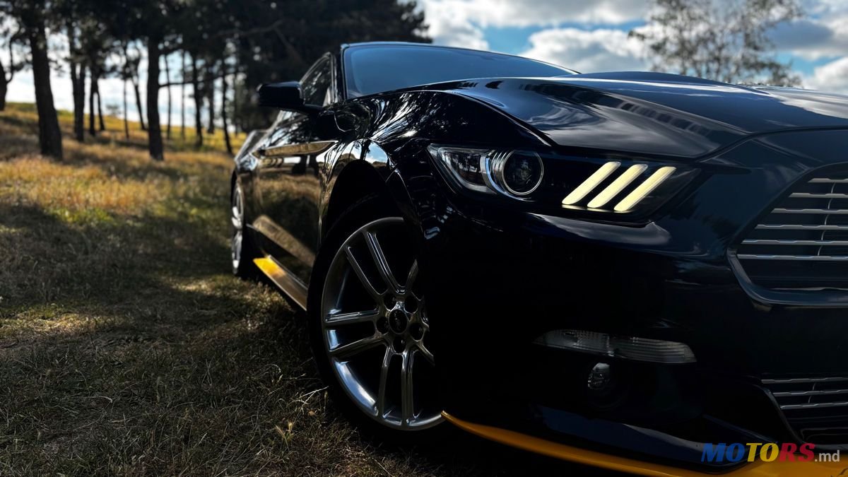 2016' Ford Mustang photo #4