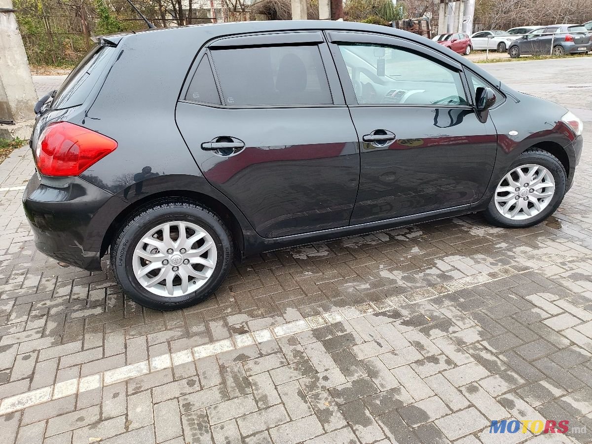 2009' Toyota Auris photo #4